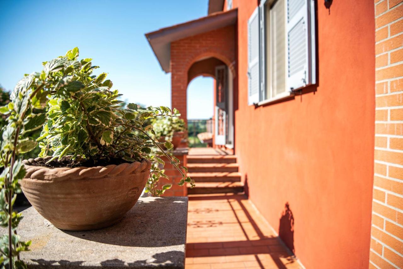 Luxury Villa Arianna Tarano Exterior photo